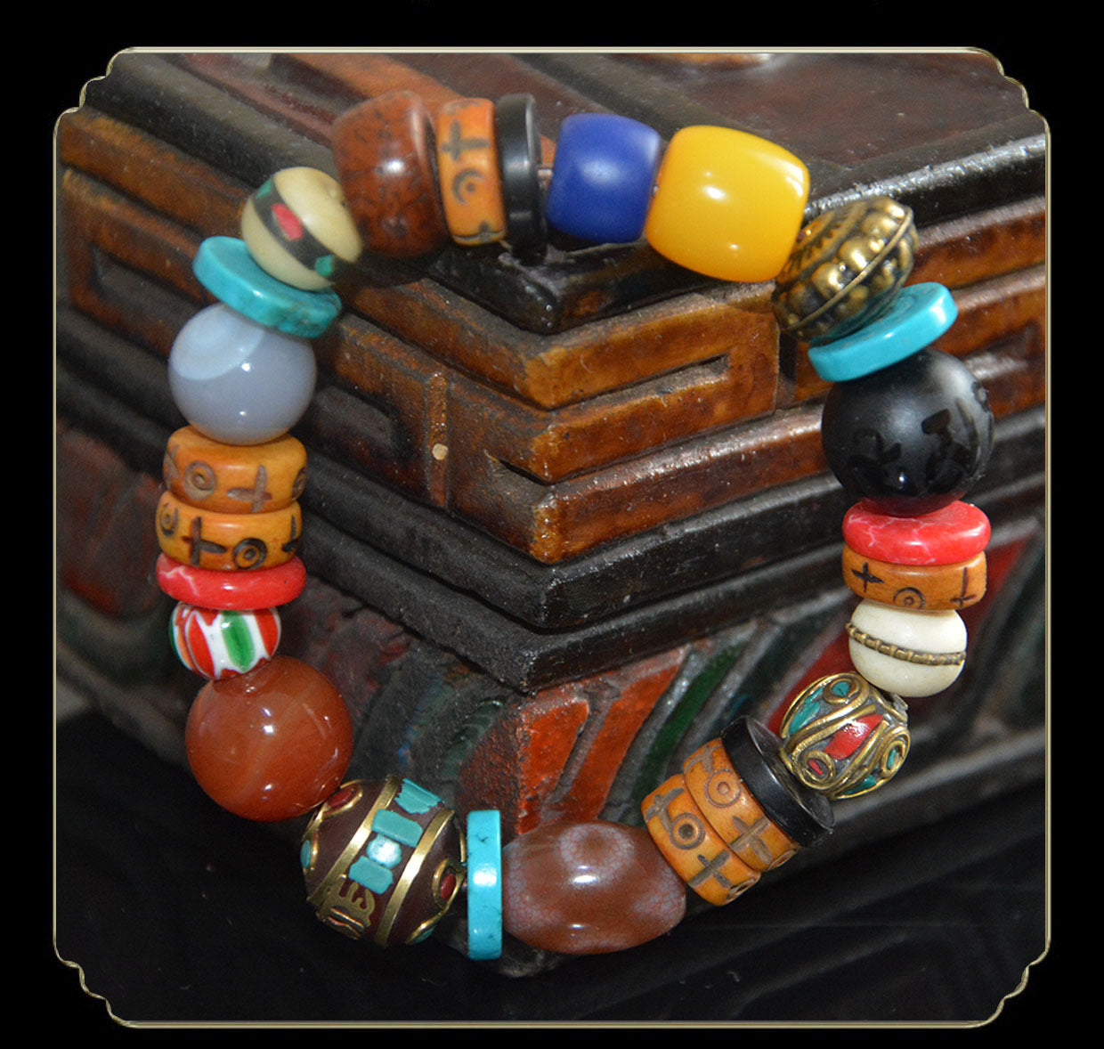 Energy Protector – Tibetan Blessed Bracelet with Dzi Bead & Healing Stone