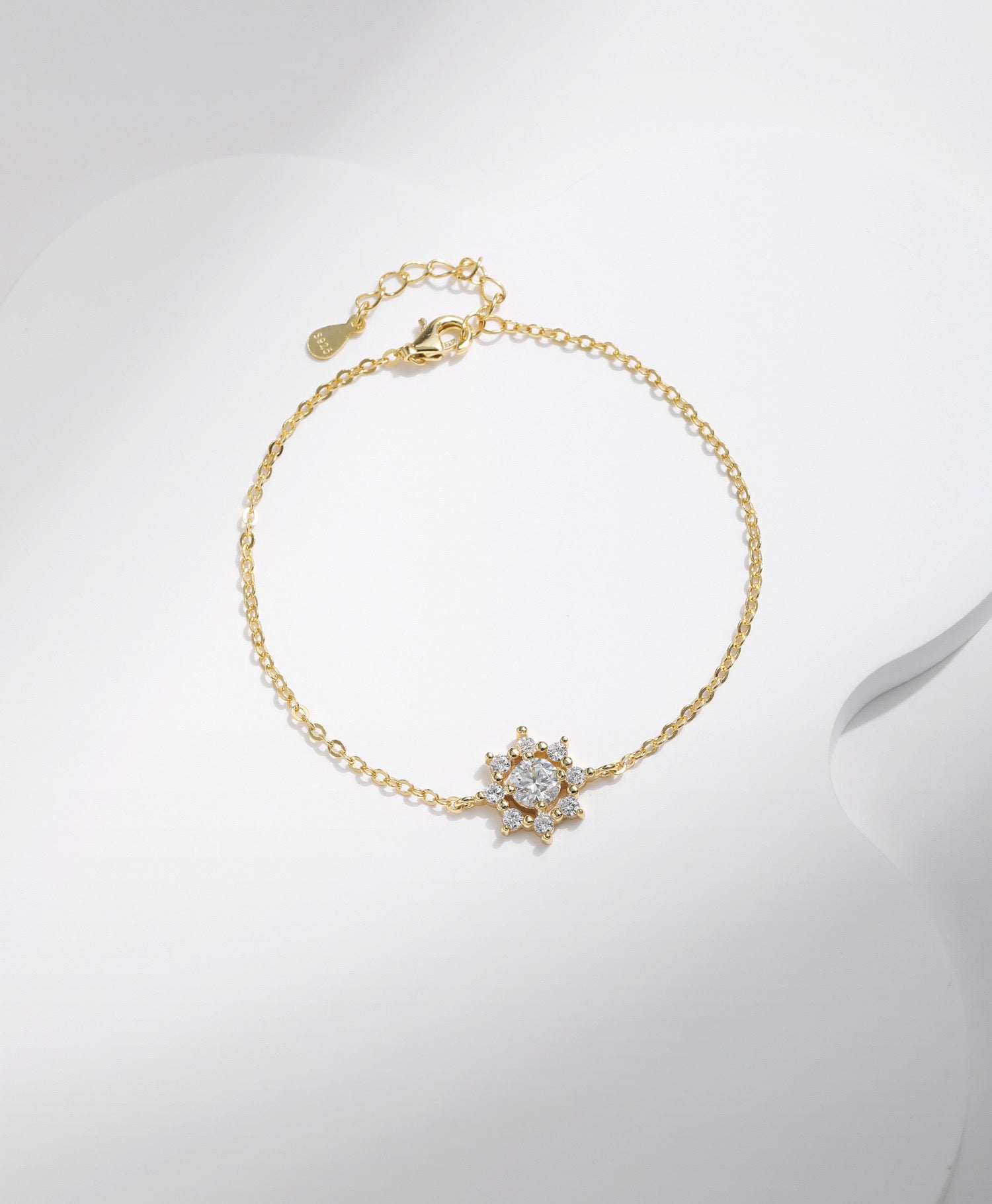 Shine Bright Like A Diamond – S925 Silver Snowflake Bracelet with Moissanite