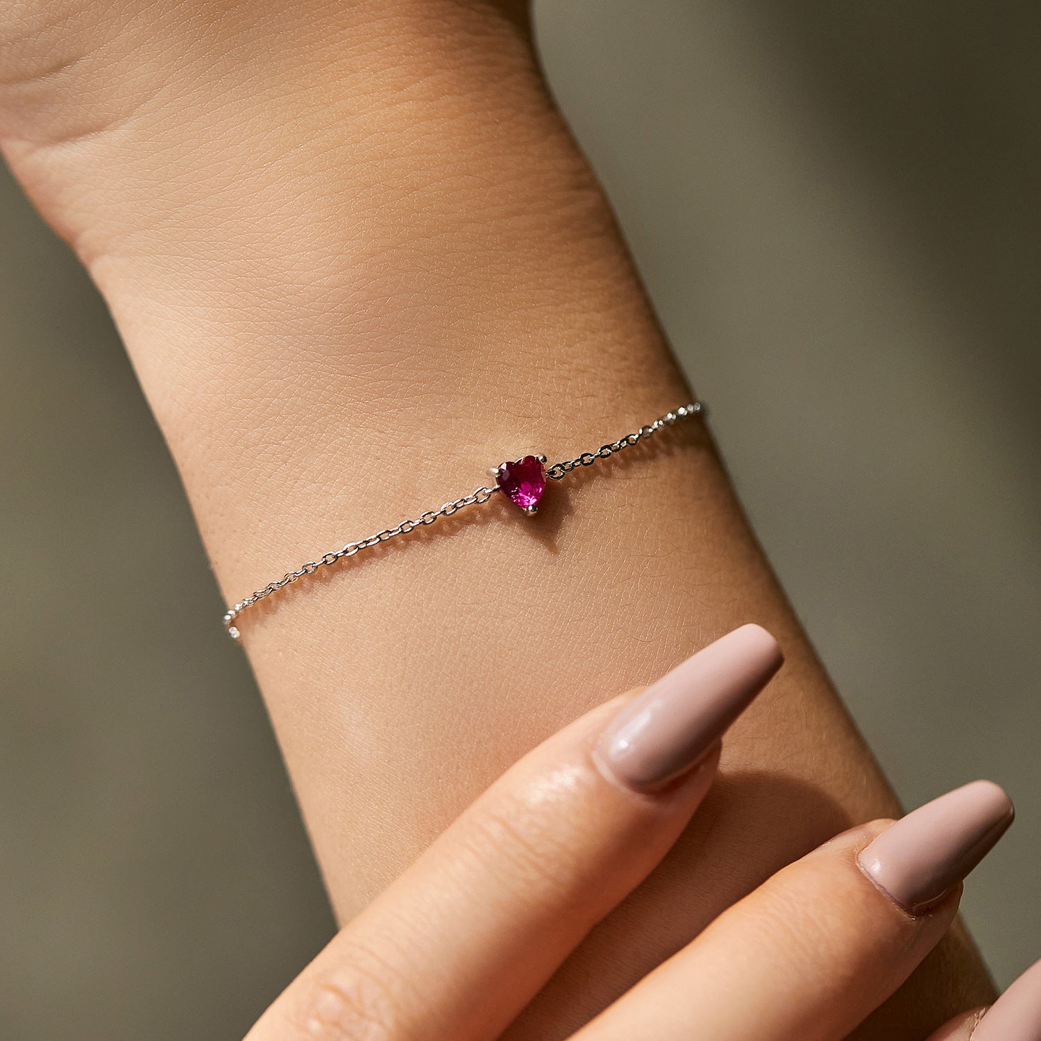 Rose Heart Bracelet – Minimalist Silver Heart Charm Jewelry for Women